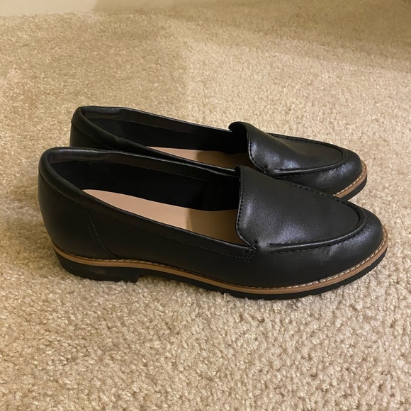 ALDO Women's Classic Black Loafers - Picture 3 of 4